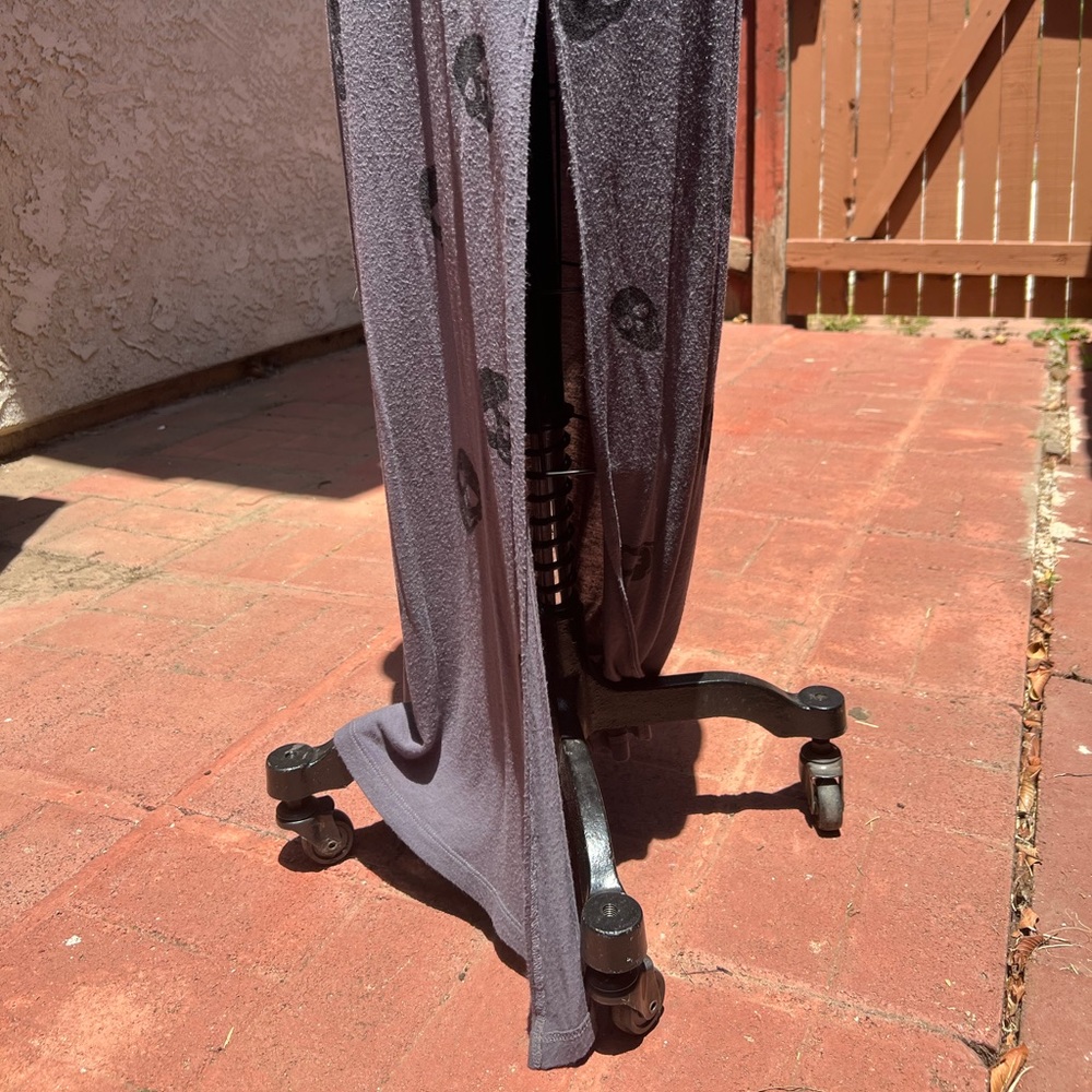 Knitted gray maxi skirt